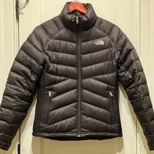 The North Face Women's Down 550 Jacket Size Medium